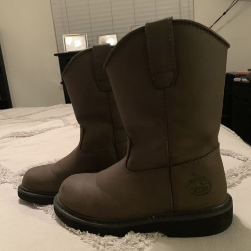 Boys Georgia boots size 13